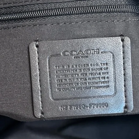 Coach Large Amber Hobo In Signature Canvas with Chelsea Animation and Whipstitch - Picture 11 of 12